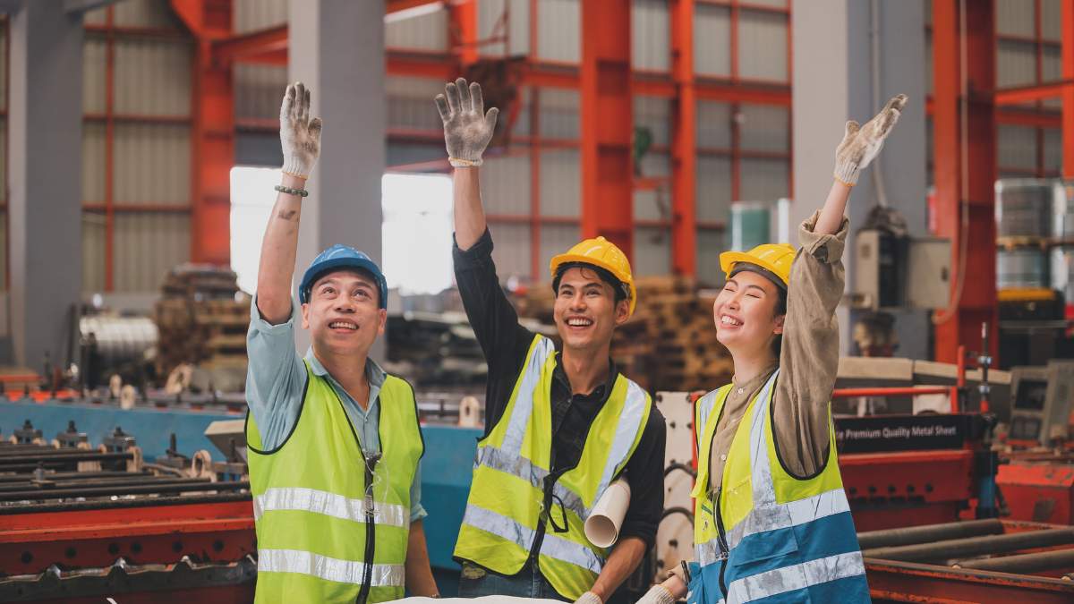 Độ tuổi phù hợp cho người lao động tham gia XKLĐ Nhật Bản. Độ tuổi phù hợp cho người lao động tham gia XKLĐ Nhật Bản.
